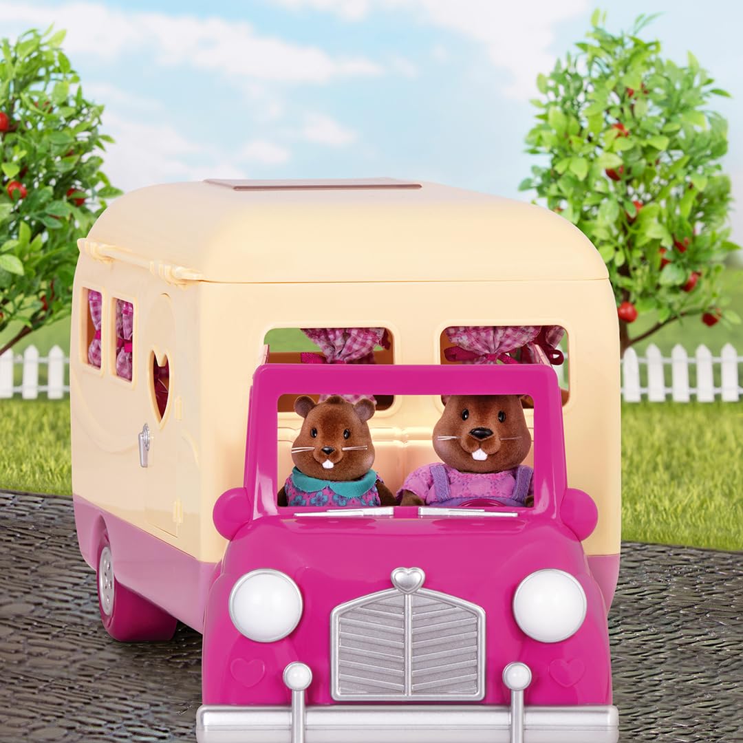 Li’l Woodzeez – Happy Camper Pink with Detachable Toy Vehicle – 40 Pcs Dollhouse Playset Including Furnitures, Play Food & Kitchen Accessories for Kids Age 3+ – Doll Figures Sold Seperately