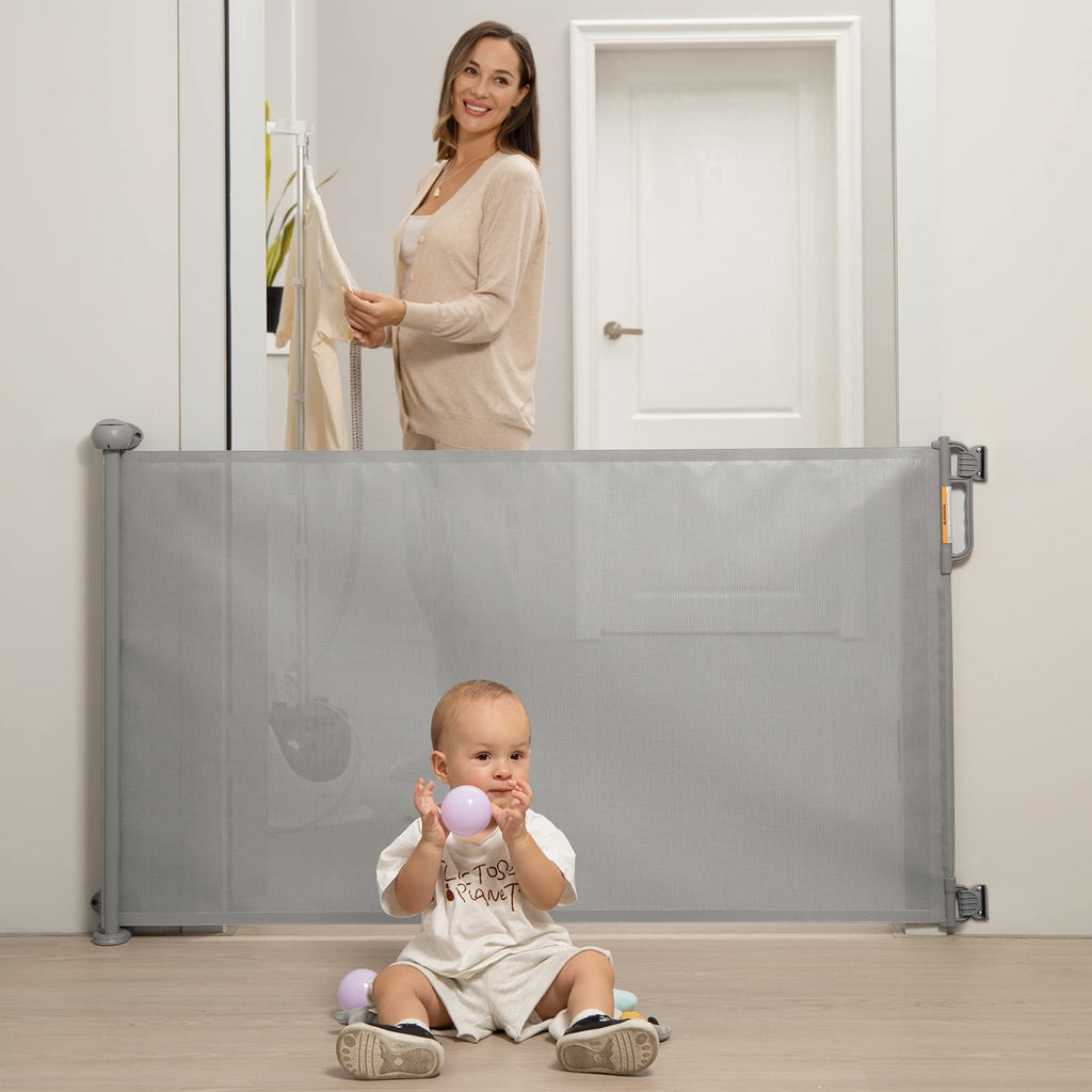 Momcozy Retractable Baby Gate, Mesh Baby Gate or Mesh Dog Gate, 83 CM Tall, Extends up to 140 CM Wide, Child Safety Gate for Doorways, Stairs, Hallways, Indoor/Outdoor, Grey