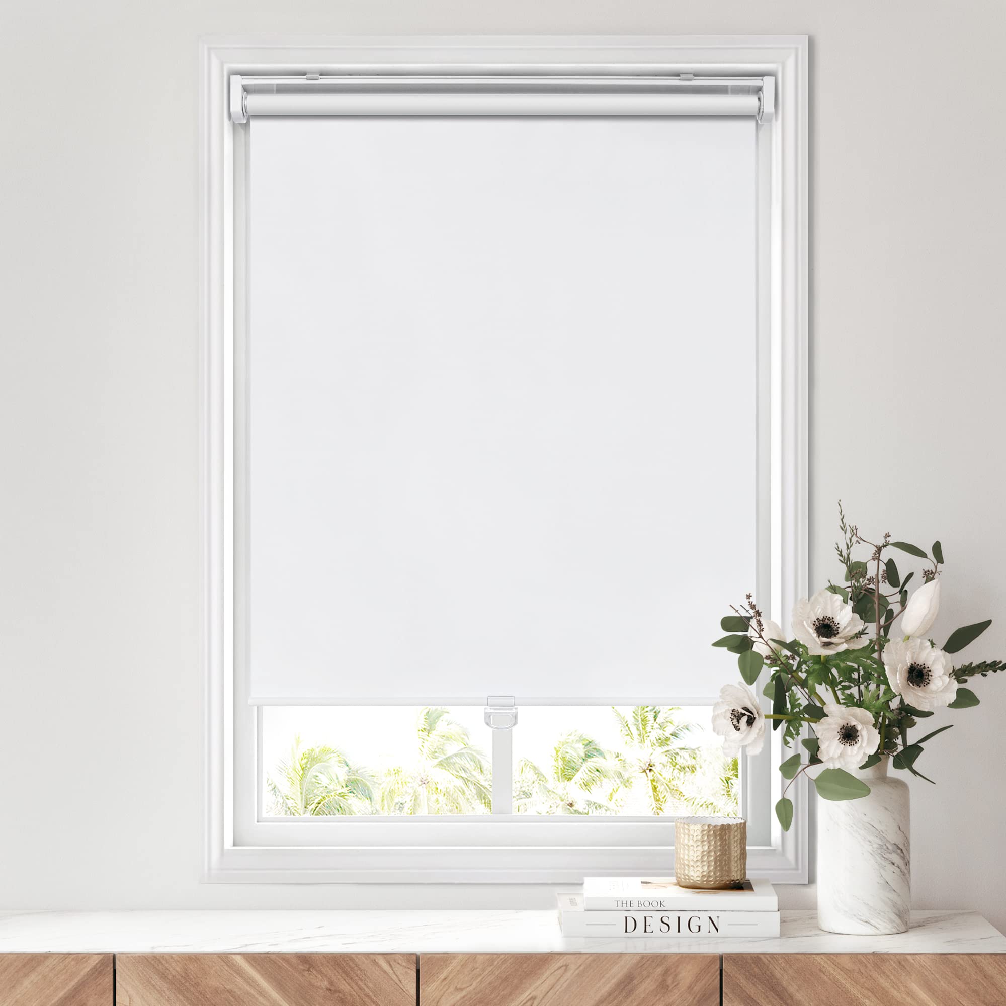ستائر دوارة لاسلكية من LazBlinds بدون أدوات أو حفر، ستائر دوارة معتمة 100% للنوافذ، معزولة حرارياً، مقاومة للماء، ستائر نوافذ قابلة للطي، عرض 28 بوصة × ارتفاع 20 بوصة، لون أبيض