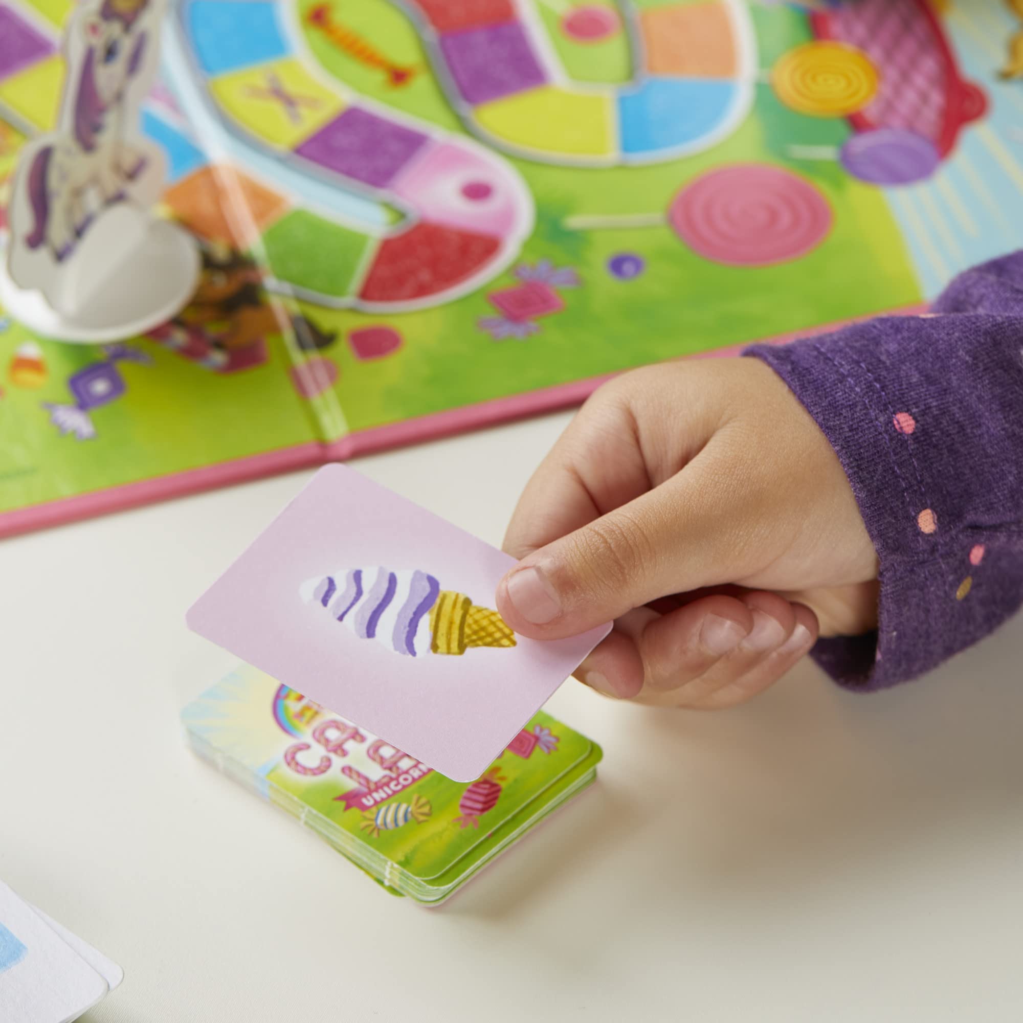 Hasbro Gaming Candy Land Unicorn Edition Board Game, Toddler Games, Unicorn Toys, Perfect Kids Gifts, Kids Board Games, Ages 3 and Up (Amazon Exclusive)