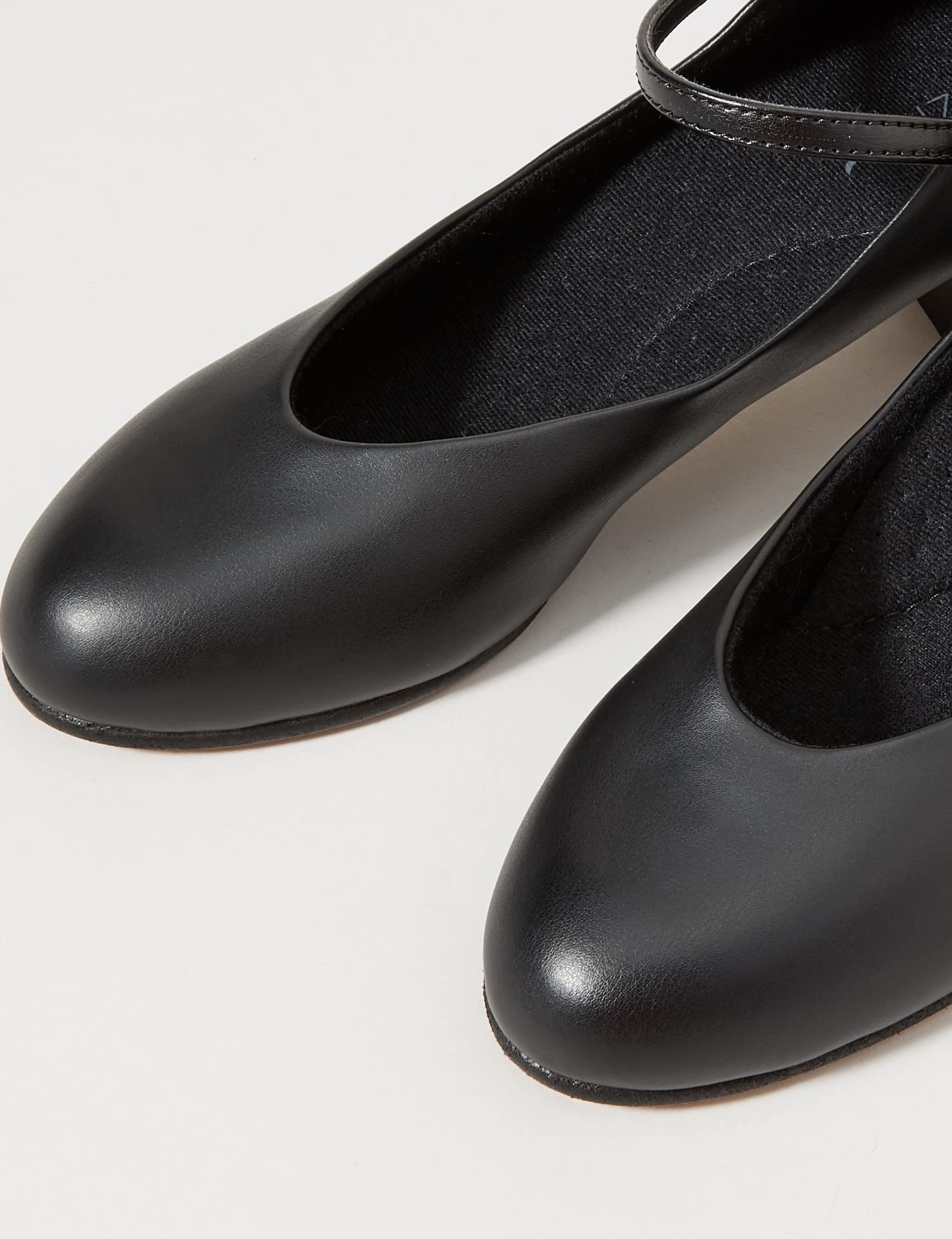 Capezio GIRL 650 Student Footlight Character Shoe