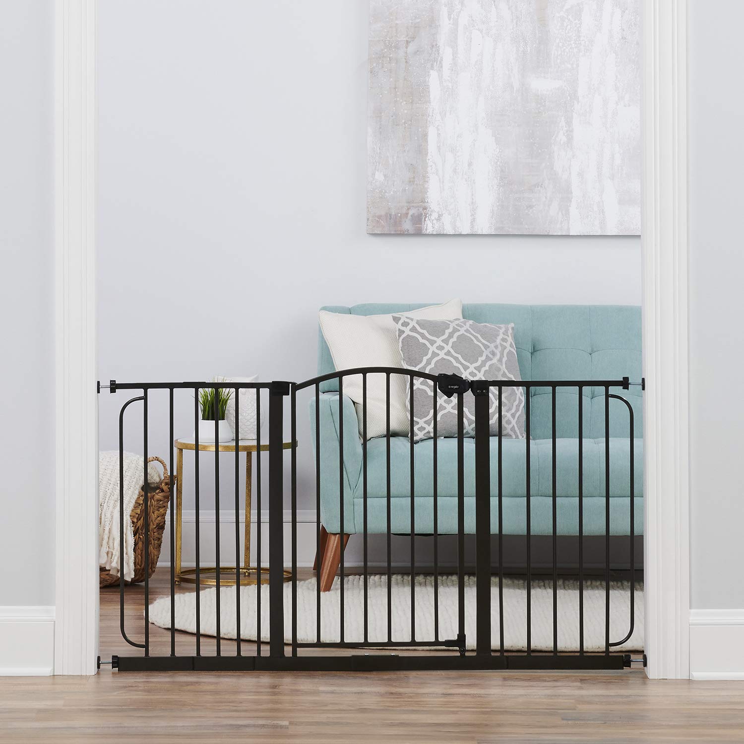 Regalo - Home Accents 74 Ã¢â‚¬â€œ 148-Cm Super Wide Safety Gate, Includes 15-Cm, 20-Cm And 30-Cm Extension Kit, 4 Pack Of Wall Mount Kit - Black