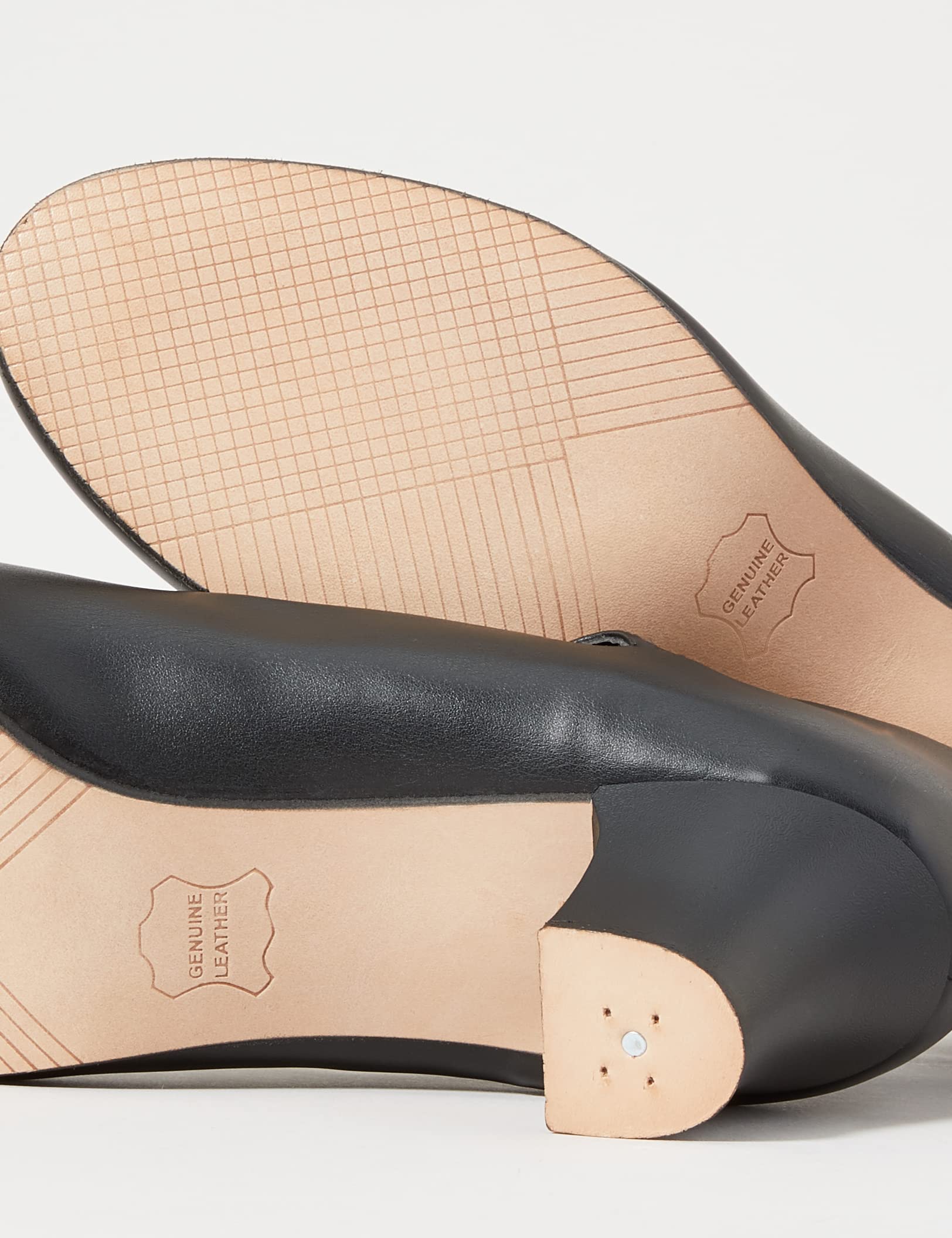 Capezio GIRL 650 Student Footlight Character Shoe
