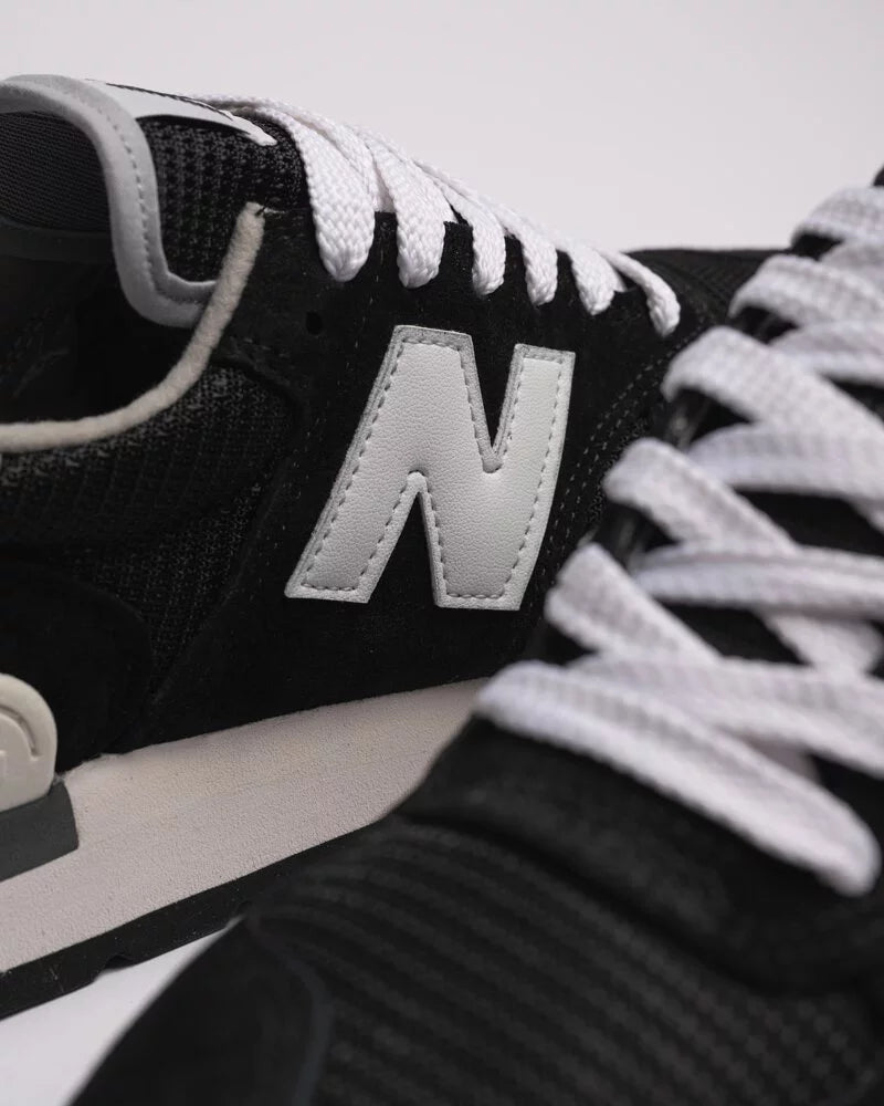 New Balance Shoes M990BK1
