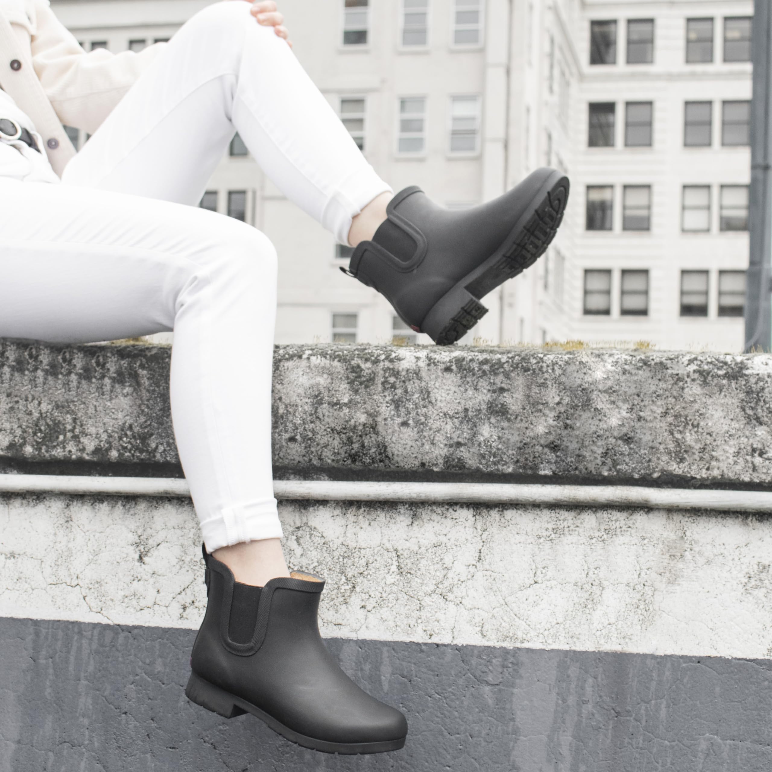 SIZE 38.5: Chooka Women's Waterproof Plush Chelsea Bootie Chelsea Boot, Delridge Black