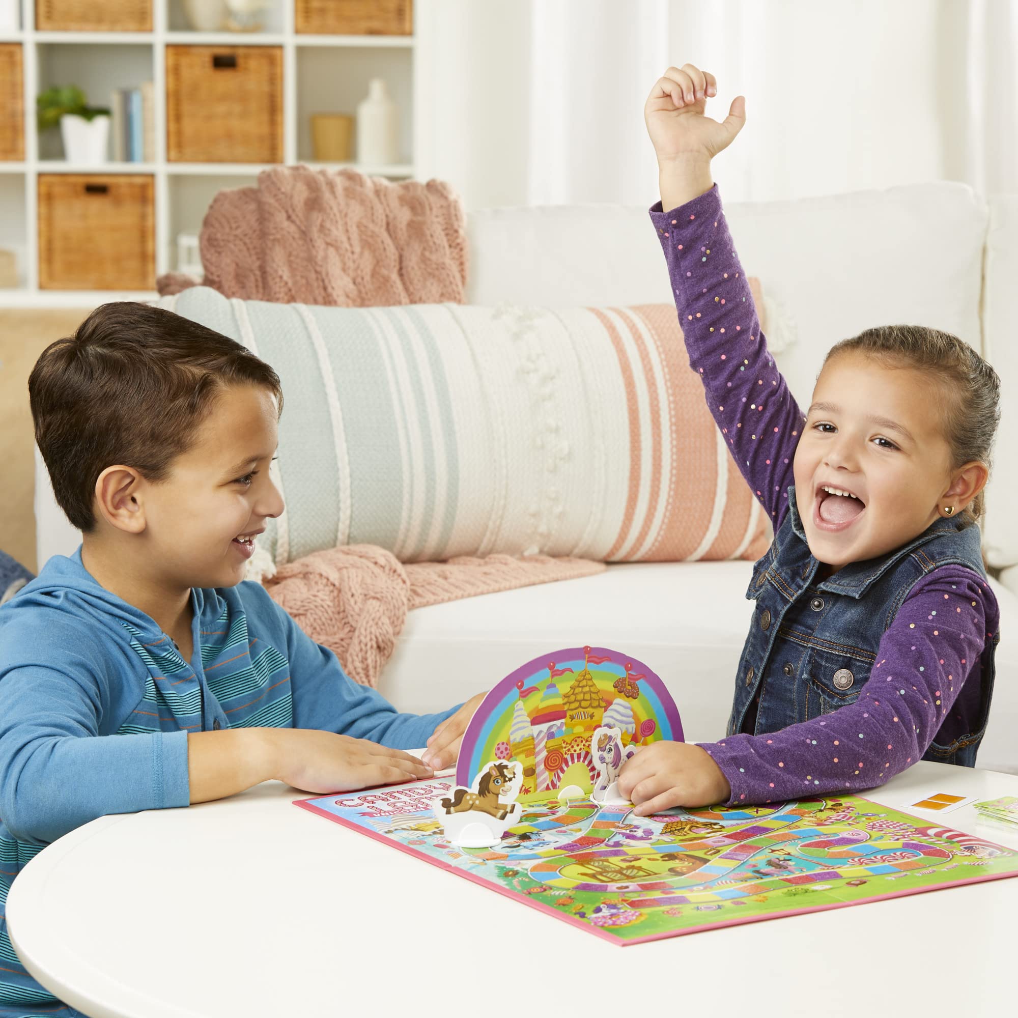 Hasbro Gaming Candy Land Unicorn Edition Board Game, Toddler Games, Unicorn Toys, Perfect Kids Gifts, Kids Board Games, Ages 3 and Up (Amazon Exclusive)