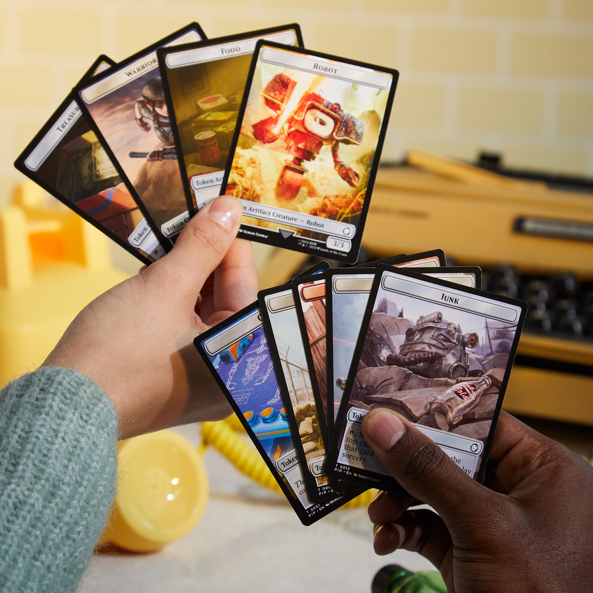 مجموعة بطاقات Fallout Commander من Magic The Gathering - تتضمن جميع البطاقات الأربع (بطاقة Hail Caesar، وبطاقة Scrappy Survivors، وبطاقة Science!، وبطاقة Mutant Menace)