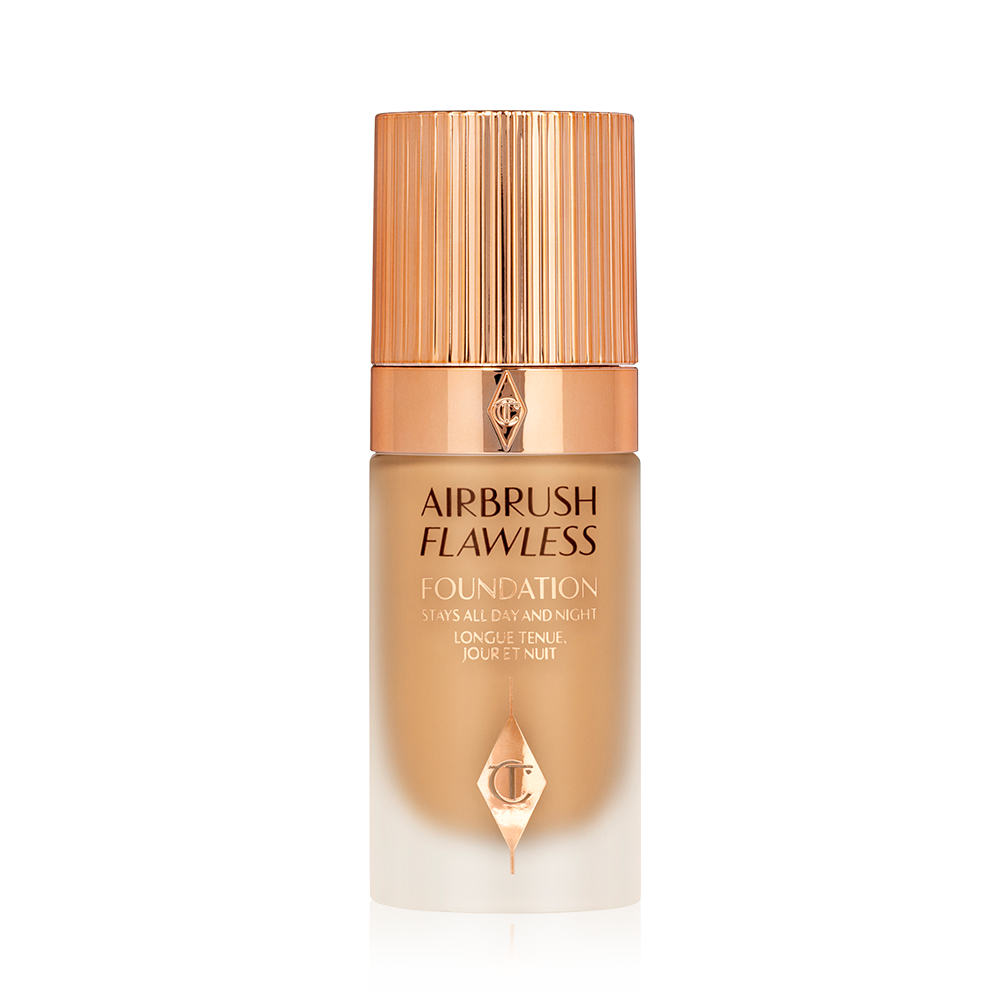 Charlotte Tilbury Airbrush Flawless Foundation 9 Warm - closed bottle