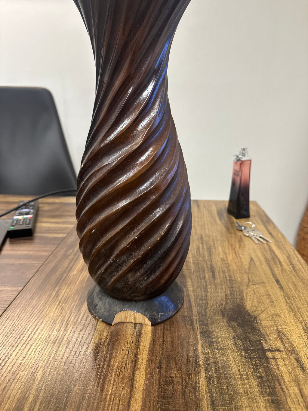 Wooden vase - slighly cracked -