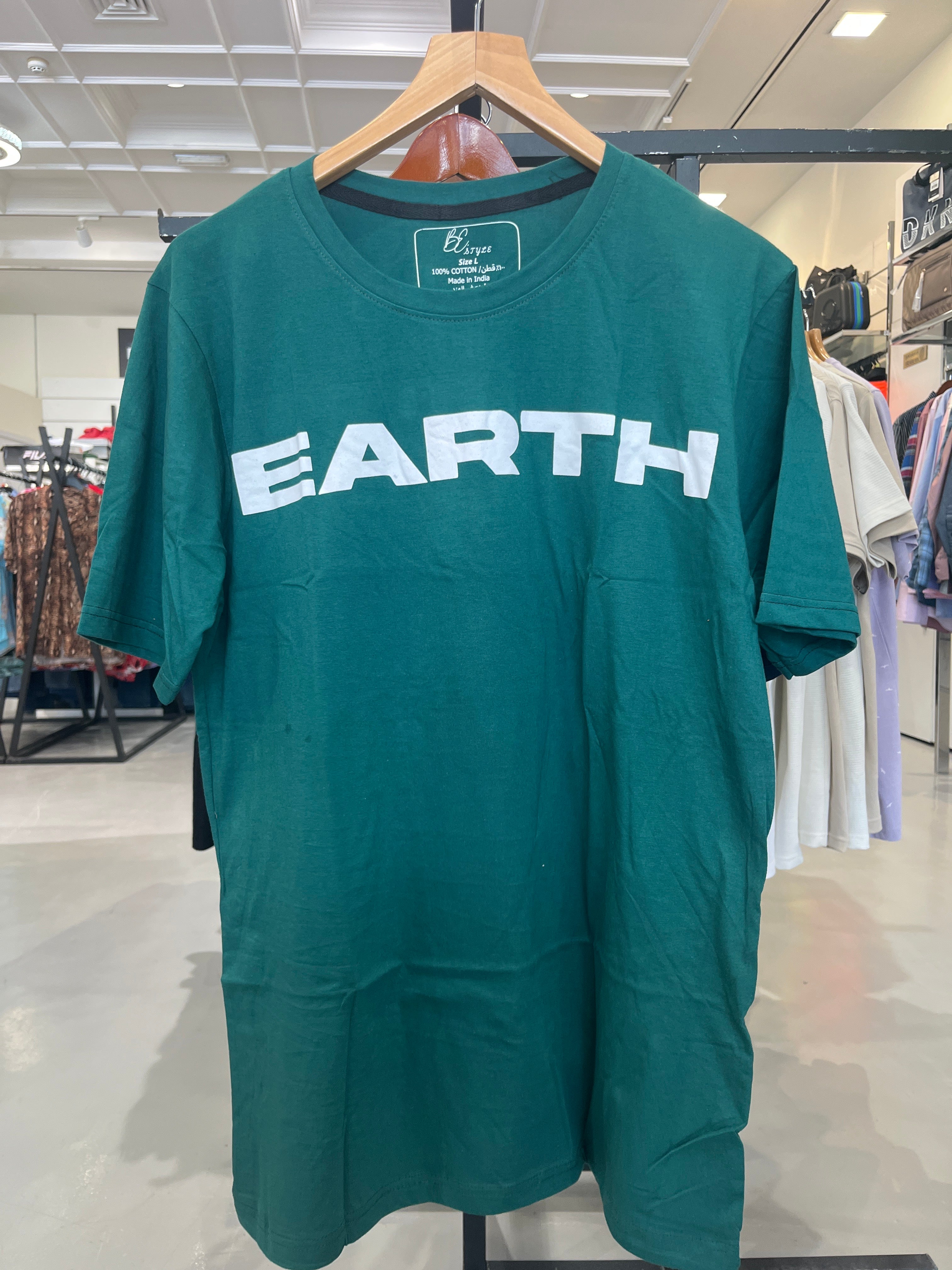 BS Style Men's Green"EARTH" Graphic Printed T-Shirt