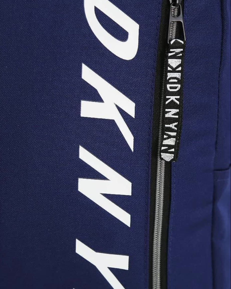 حقيبة ظهر DKNY زوم زرقاء