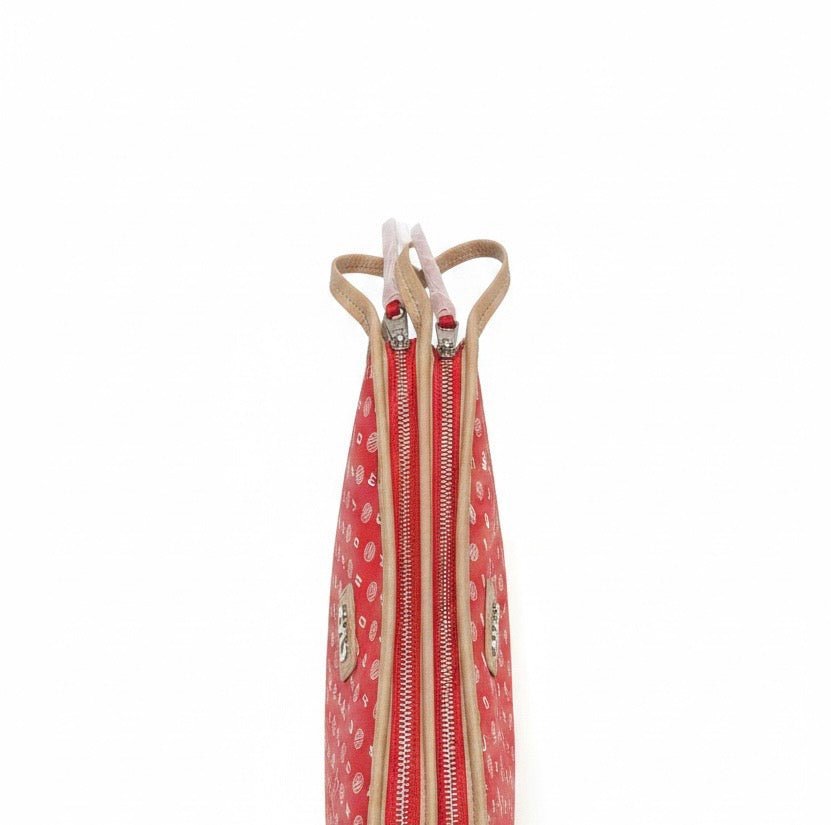 حقيبة مستحضرات تجميل DKNY T Stand Poppy Optic White من قطعتين مقاس M+L DSS20LG0