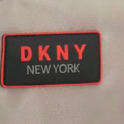 حقيبة تخزين أدوات النظافة من DKNY New York Dopp Kit DO050DD0