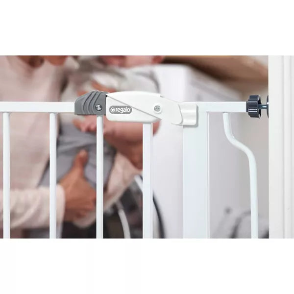 Regalo Easy Step Metal Walk Through Gate, 73 cm Tall, extendable width: 73 cm to 124 cm (Open Box)