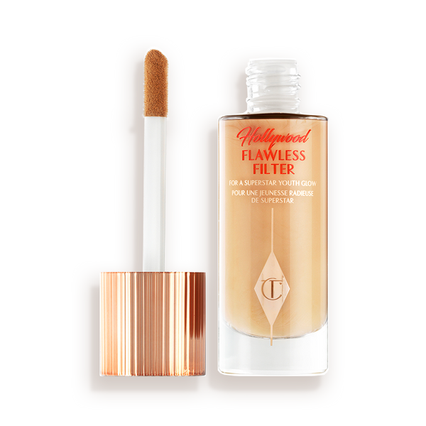 Charlotte Tilbury Hollywood Flawless Filter 2.5 Fair - open bottle with applicator