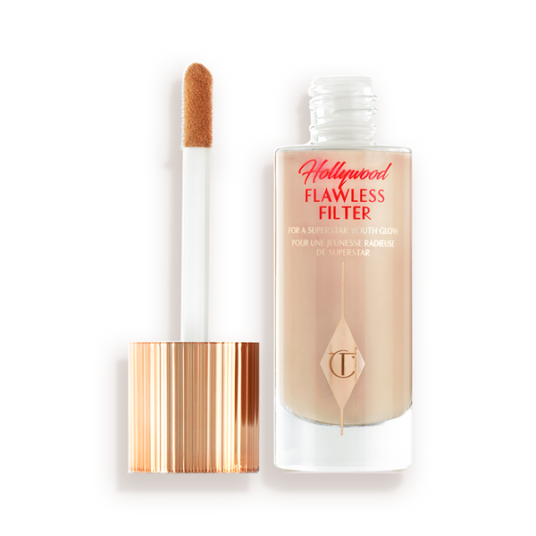 Charlotte Tilbury Hollywood Flawless Filter 4.5 Medium - open bottle with applicator