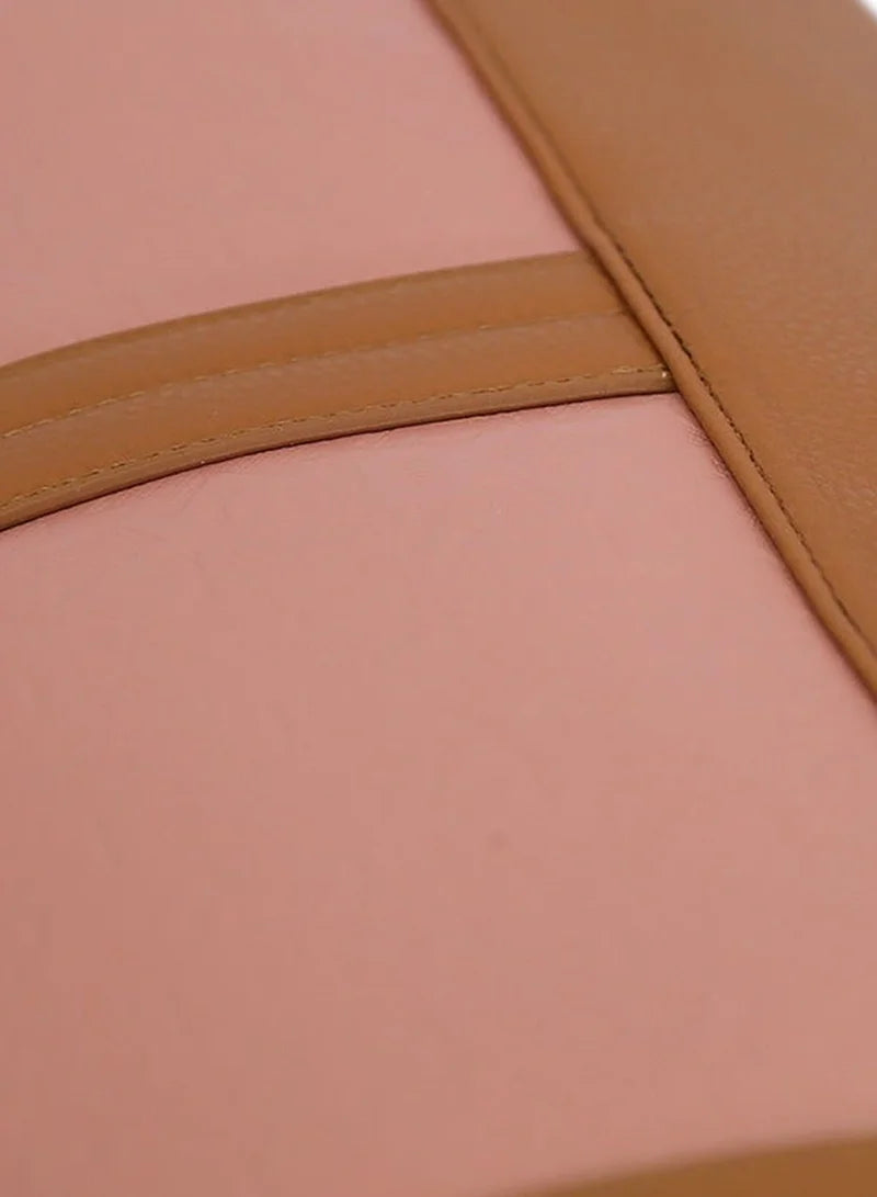 حقيبة DKNY Autograph Duffle الكبيرة باللون الأحمر الوردي DO120AG2
