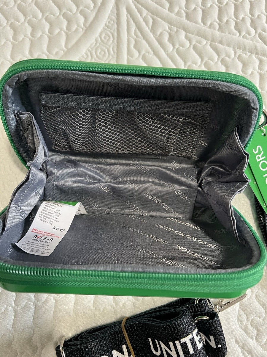 United Colors Of Benetton Green Hand Case Bag BNTM-101