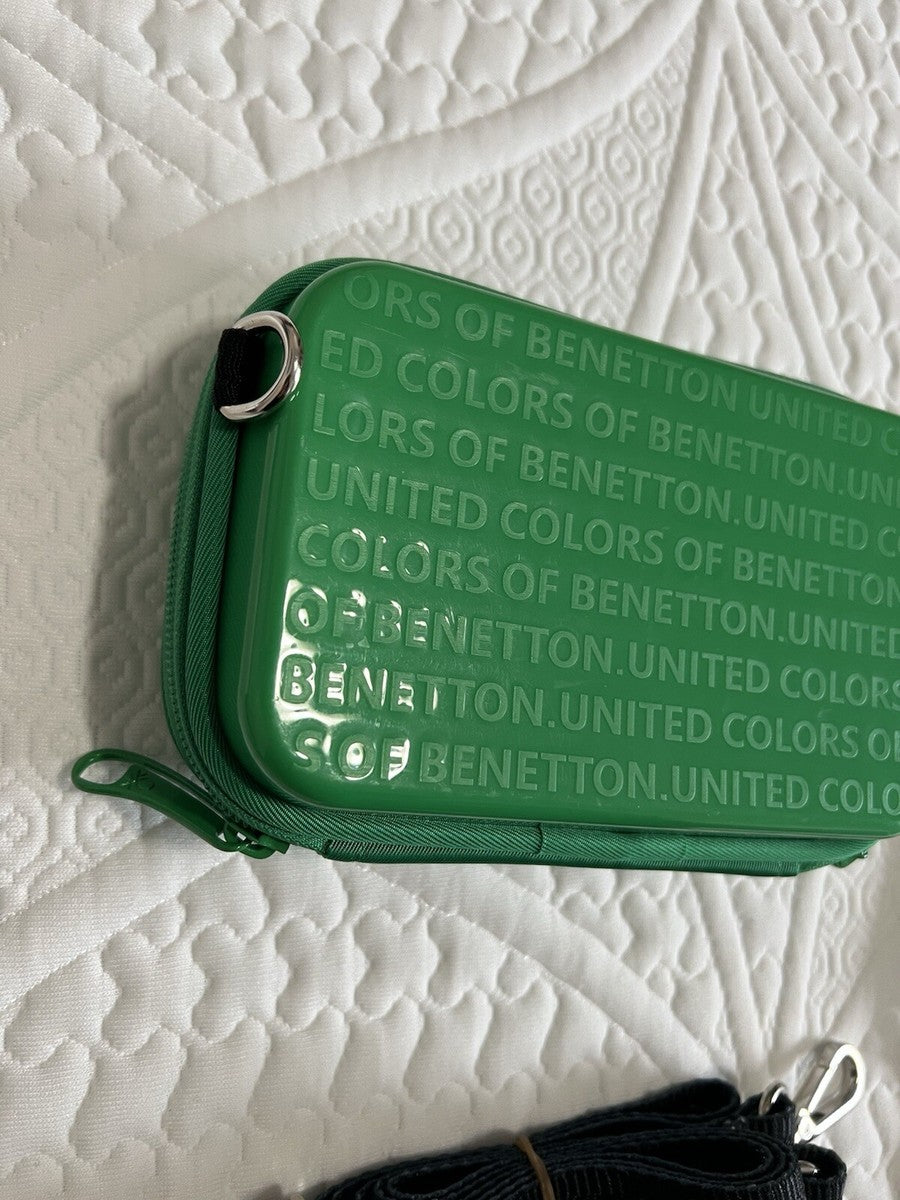 United Colors Of Benetton Green Hand Case Bag BNTM-101