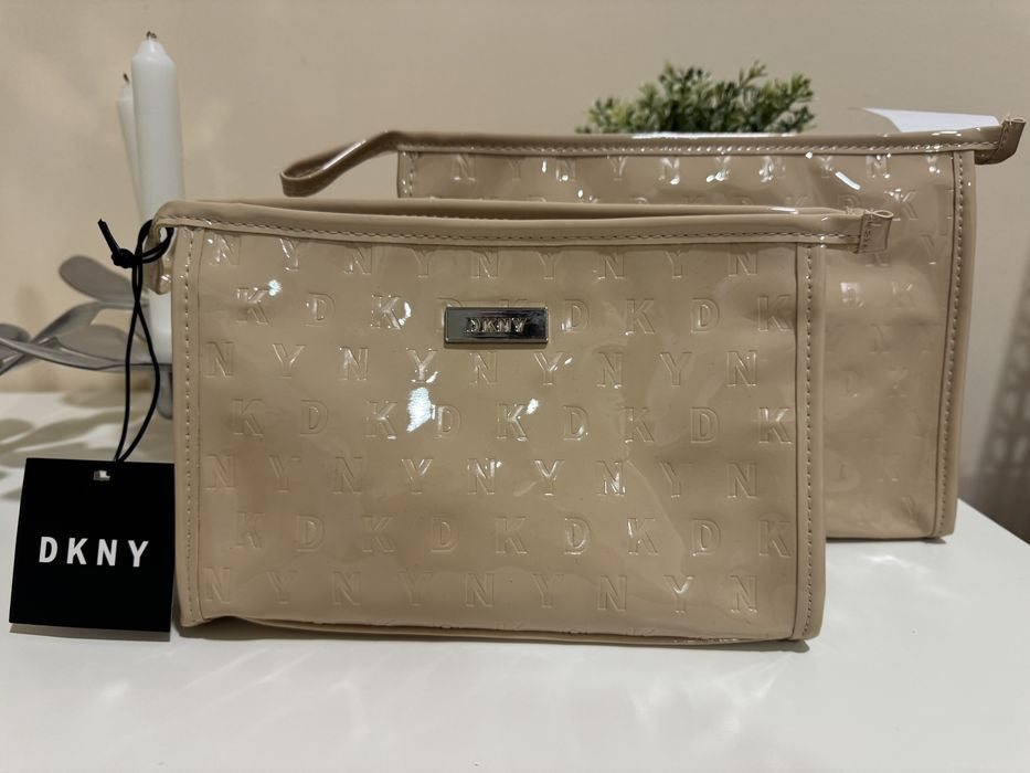 DKNY Legacy T Stand Khaki Pouch Cosmetic Bag Storage Bag DSS20PS3