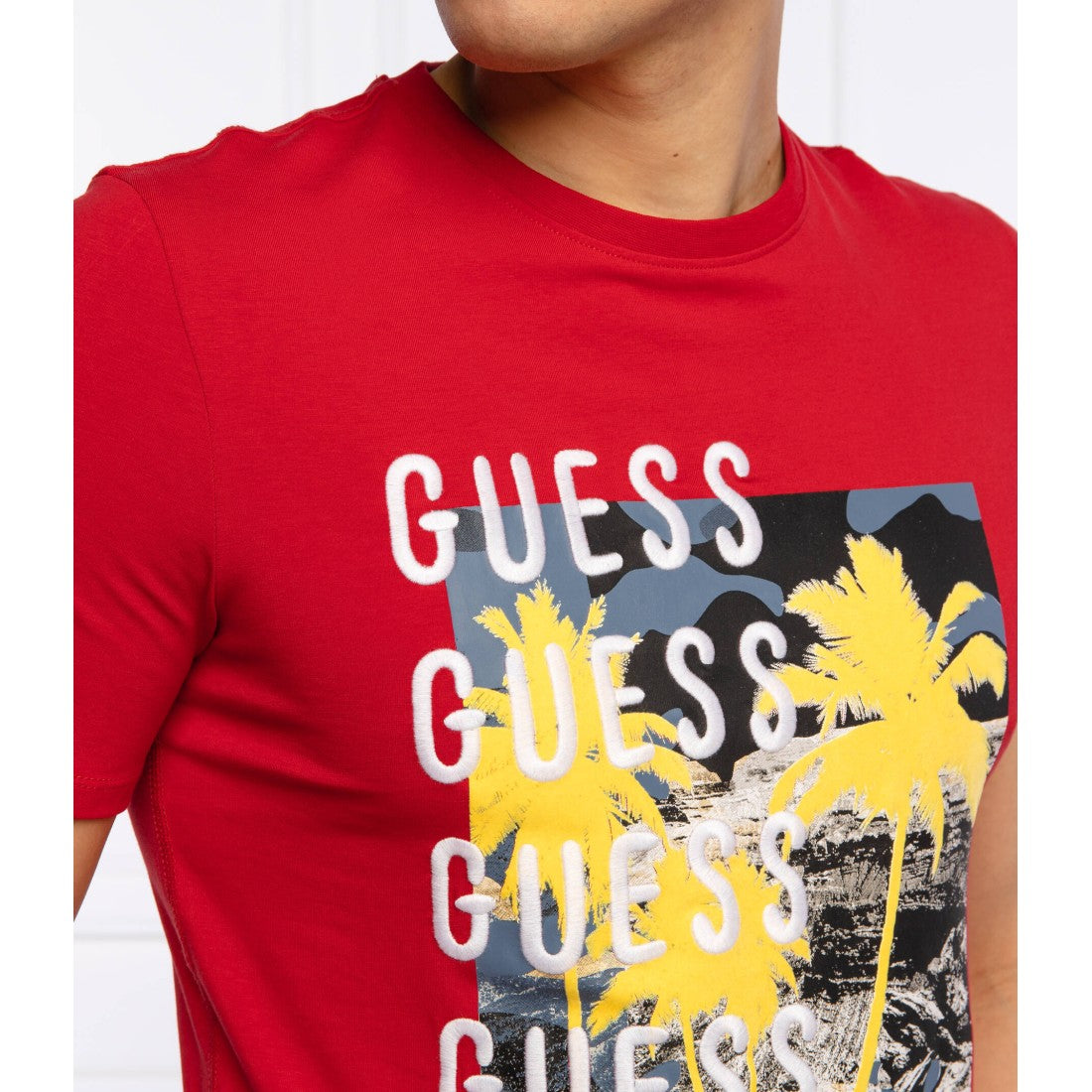 GUESS TRICOU ROȘU CAMUSPACE CU IMPRIMEU GRAFIC RED MEN’S T-SHIRT M1GI58J1311-TLRD