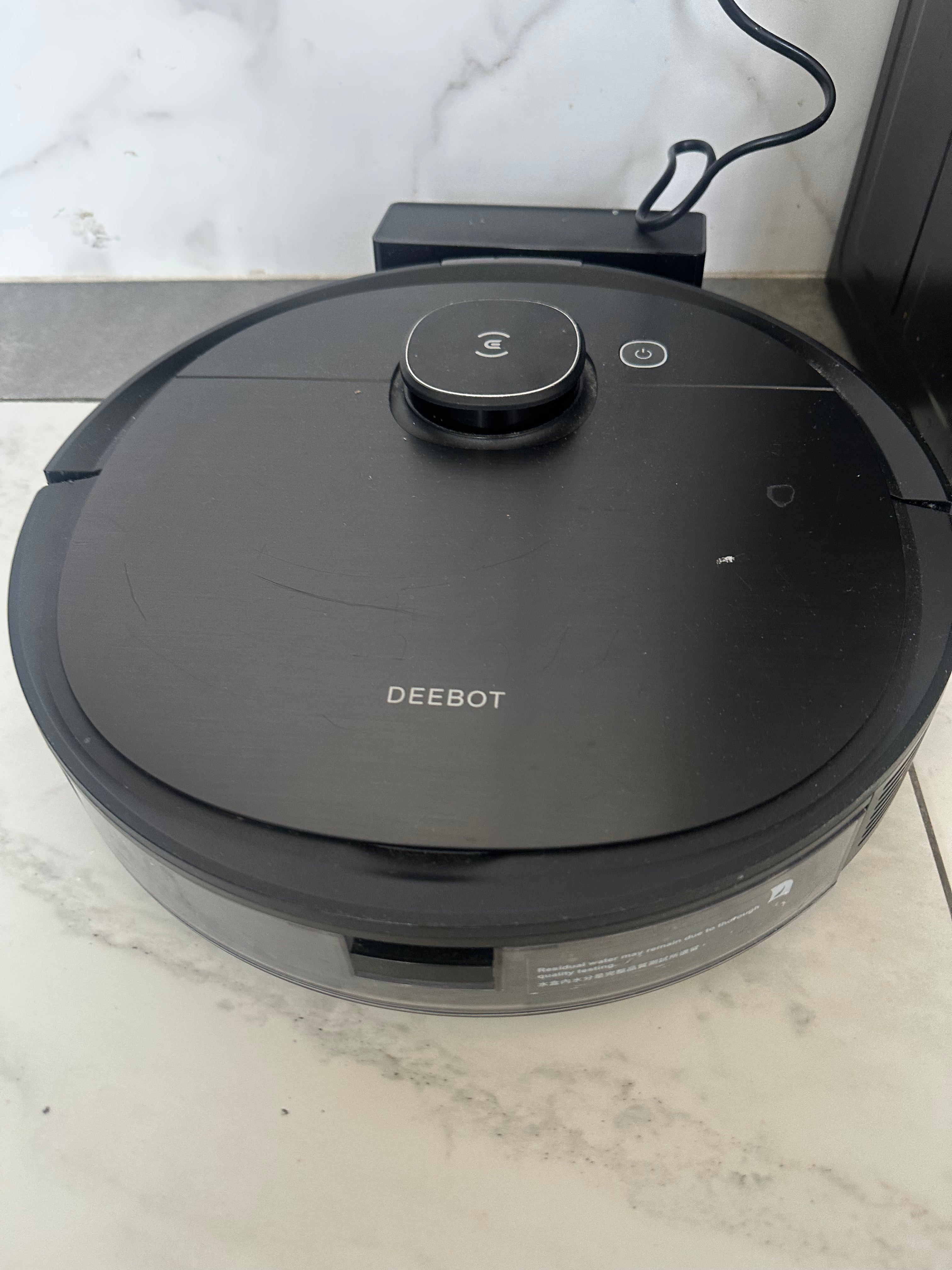 Deebot robot vacuum - as is - requires programming maybe