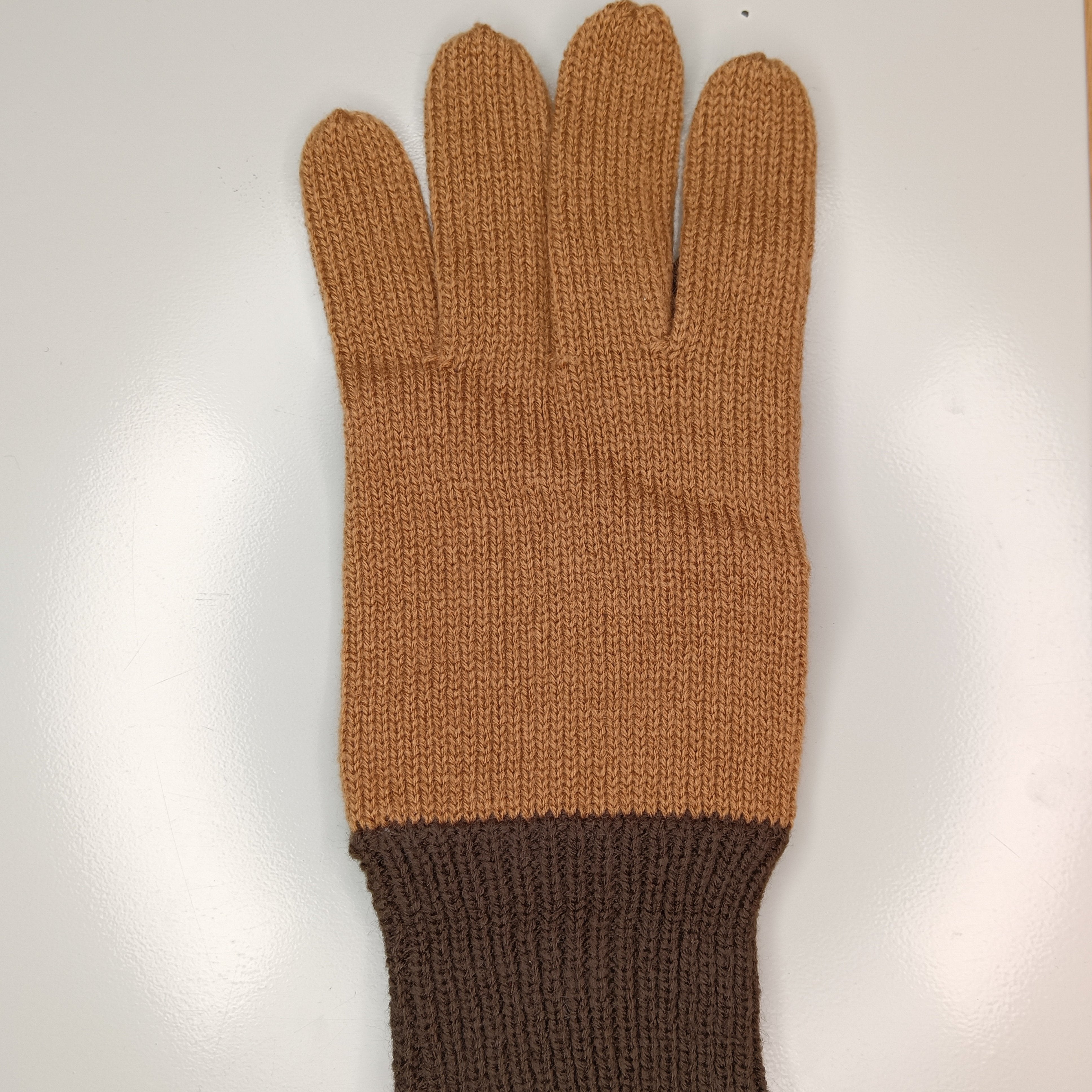 Basque 21KGLOVE-2 Camel Gloves - Classic Style & Premium Comfort