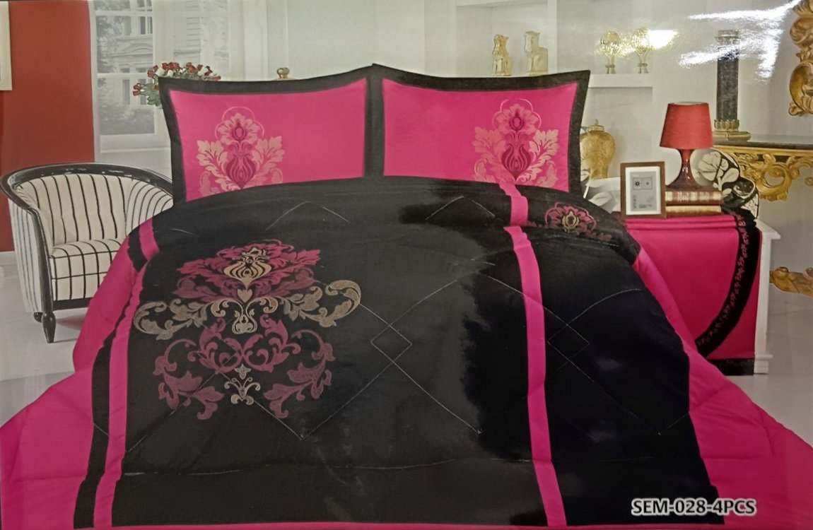 Senoures 4-Piece Pink Satin Embroidered Quilt Cover Set – Elegant Bedding Collection