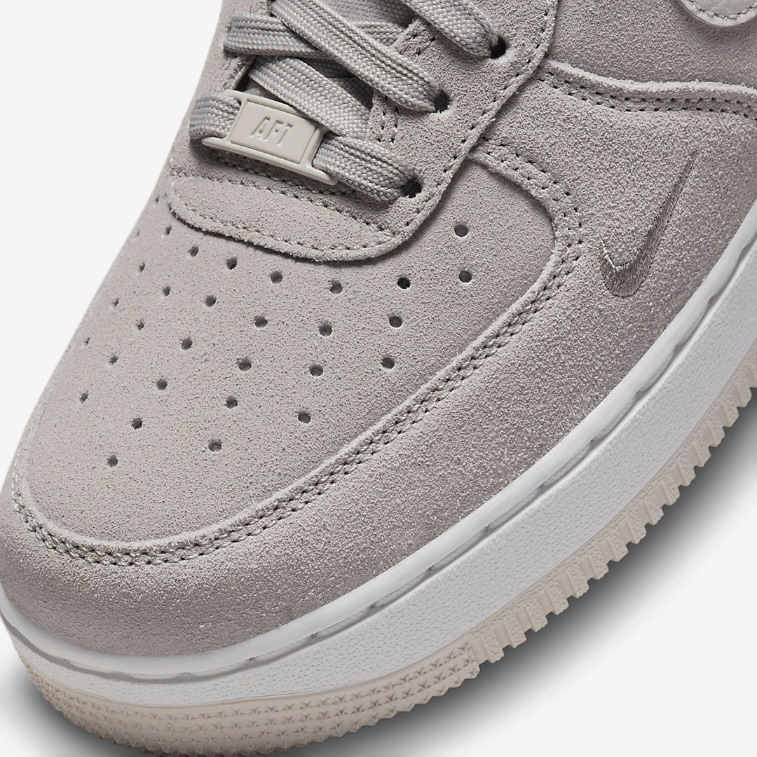 Nike Switches Up Its Design Motifs On Its Latest Air Force 1