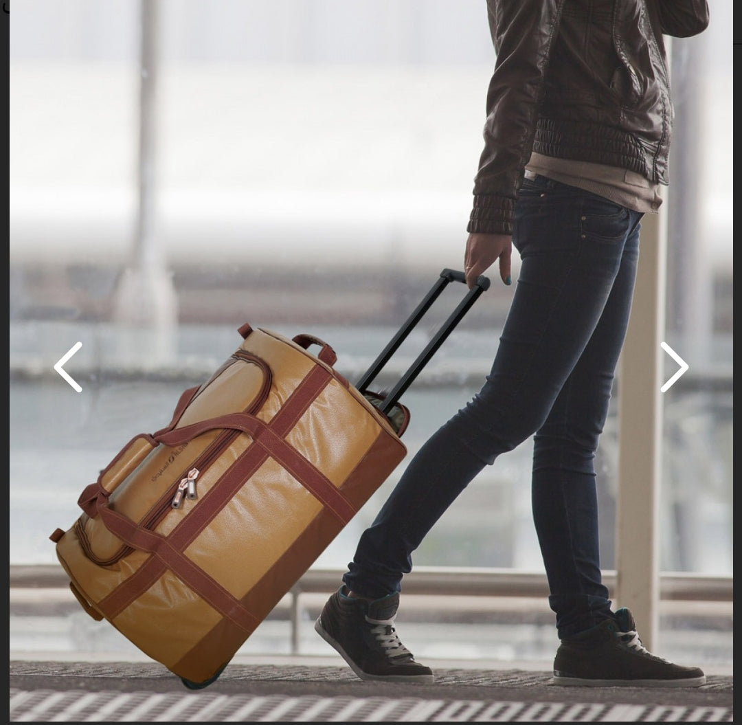 ALSANIDI , A travel luggage bag with a large folding handle, PVC lining and Thai fabric
