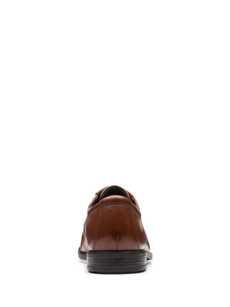 Clarks Men's Howard Walk Oxford Shoe