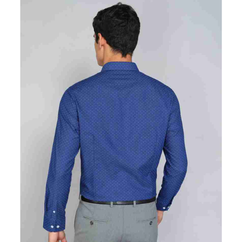 قميص ساكور بقصّة Slim Fit Fomfort Poplin Garment Dye