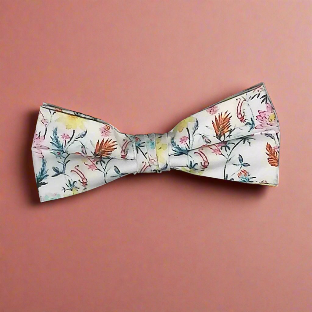 Kenji Luxe Bow Tie & Flamingo Pin Set – Floral Design