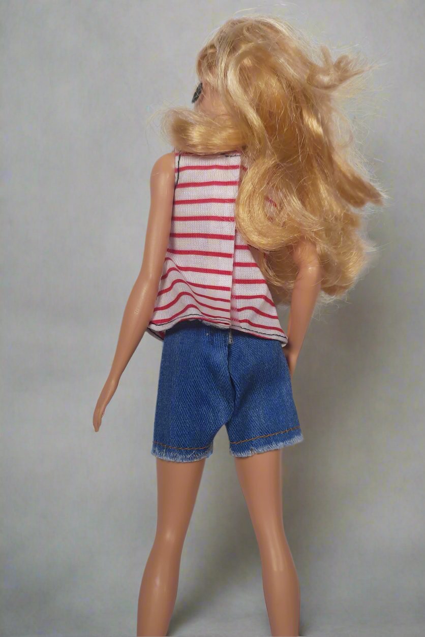 Barbie Doll – Timeless Elegance and Imaginative Play