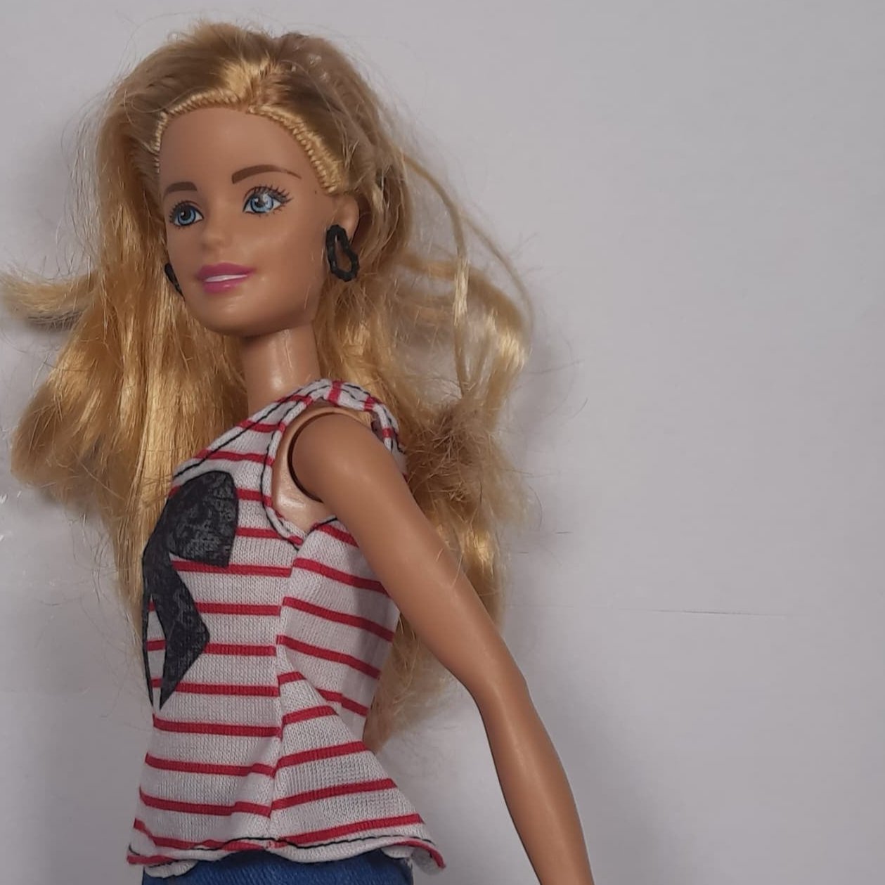 Barbie Doll – Timeless Elegance and Imaginative Play