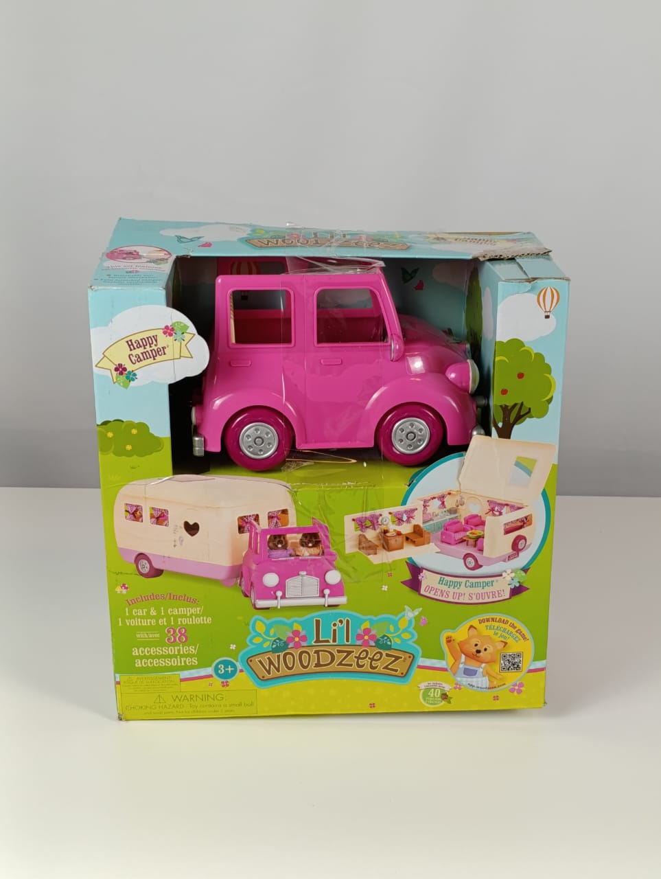 Li’l Woodzeez – Happy Camper Pink with Detachable Toy Vehicle – 40 Pcs Dollhouse Playset Including Furnitures, Play Food & Kitchen Accessories for Kids Age 3+ – Doll Figures Sold Seperately