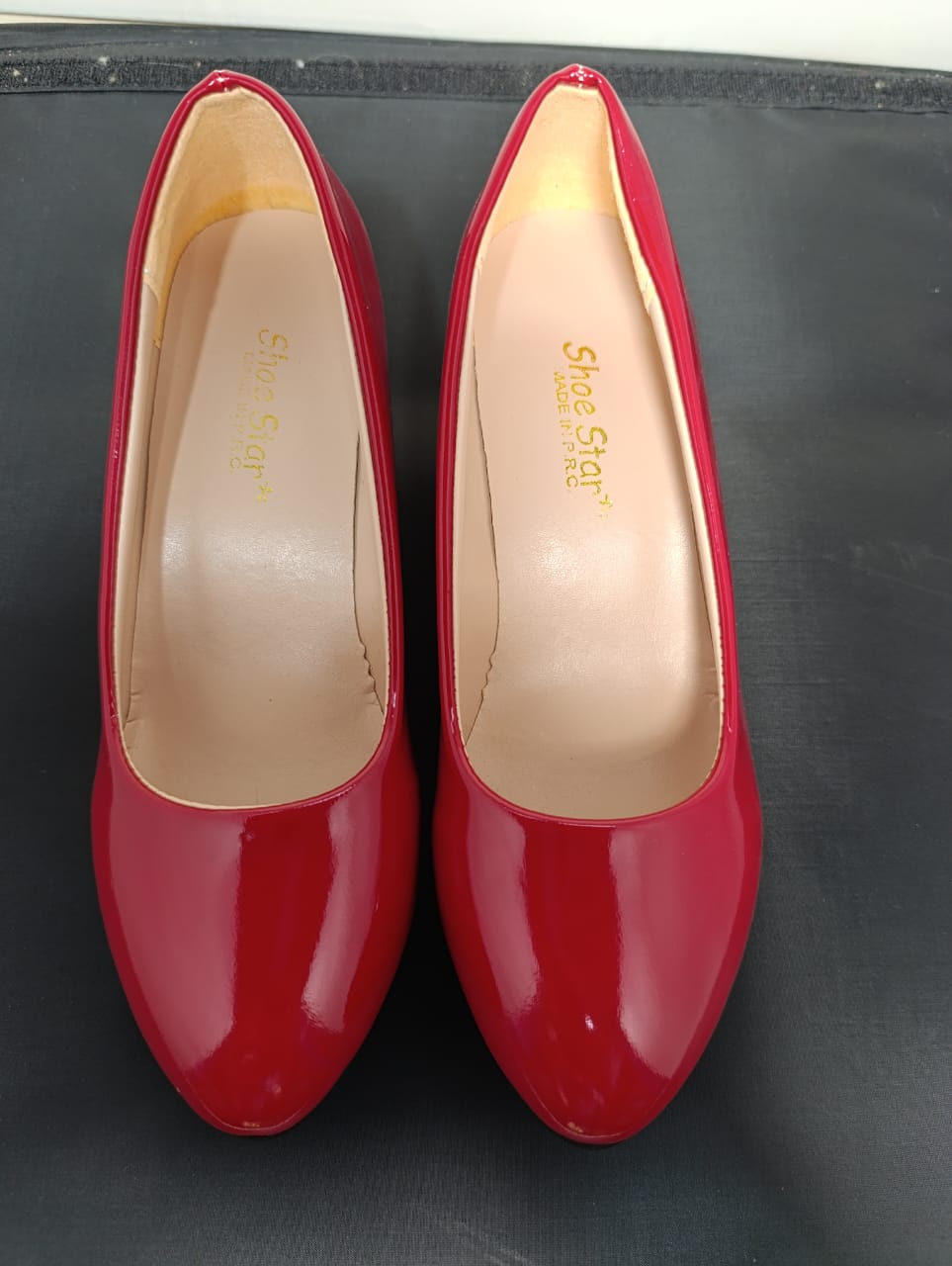 Women Low Platform Heels Comfort Pumps 1.9 In Heel Simple - Red