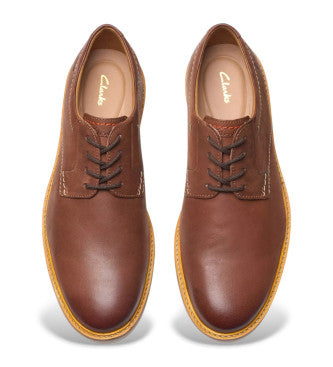 Clarks Atticus Limit Men's Leather Chukka Boots – Classic Lace-Up Ankle Boots for Casual & Dress Wear