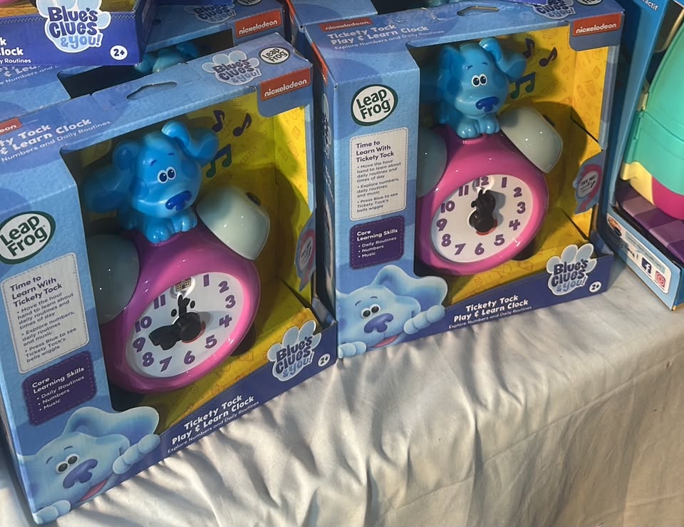 LeapFrog Blue's Clues and You! Tickety Tock Play and Learn Clock