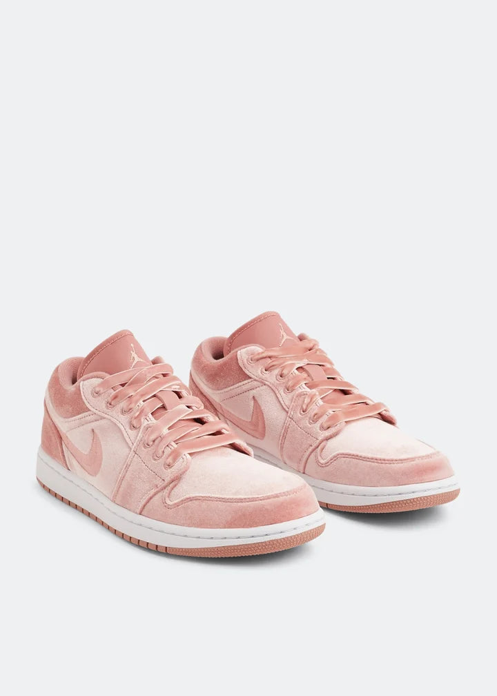 Nike Air Jordan 1 Low 'Pink Velvet' sneakers