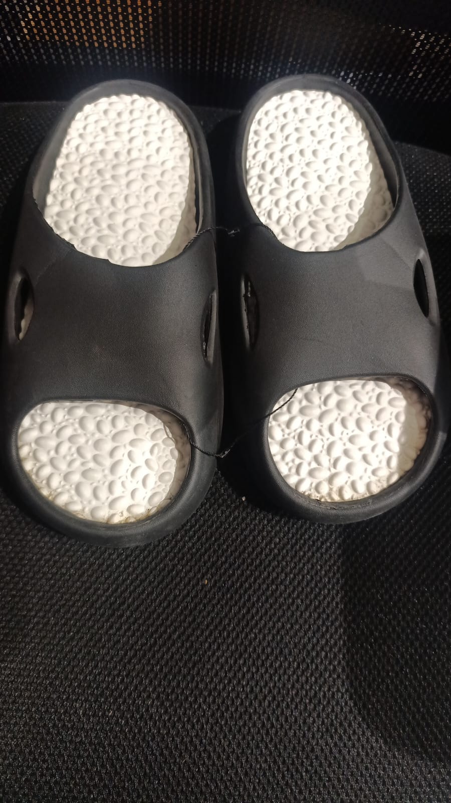 Bubble Footbed Cushion Slides (Black & White) / Ergonomic Massage Slippers