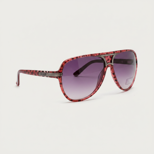 Guess GU 7015 sunglasses - 3/4 angle shot