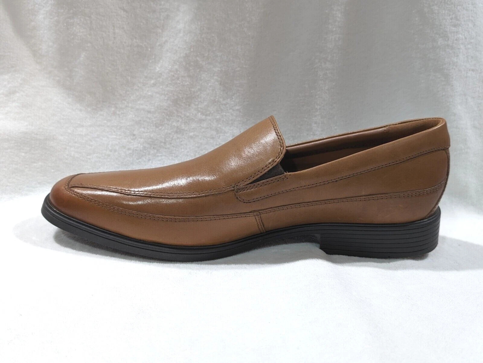 Clarks Men’s Tilden Free Dark Tan Leather Slip-On Dress Loafers