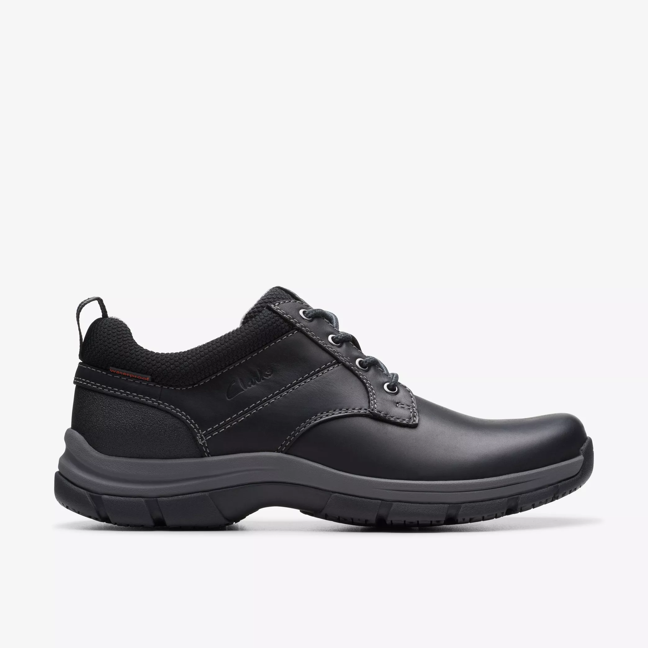 Clarks Walpath Low Men’s Black Leather Casual Shoes