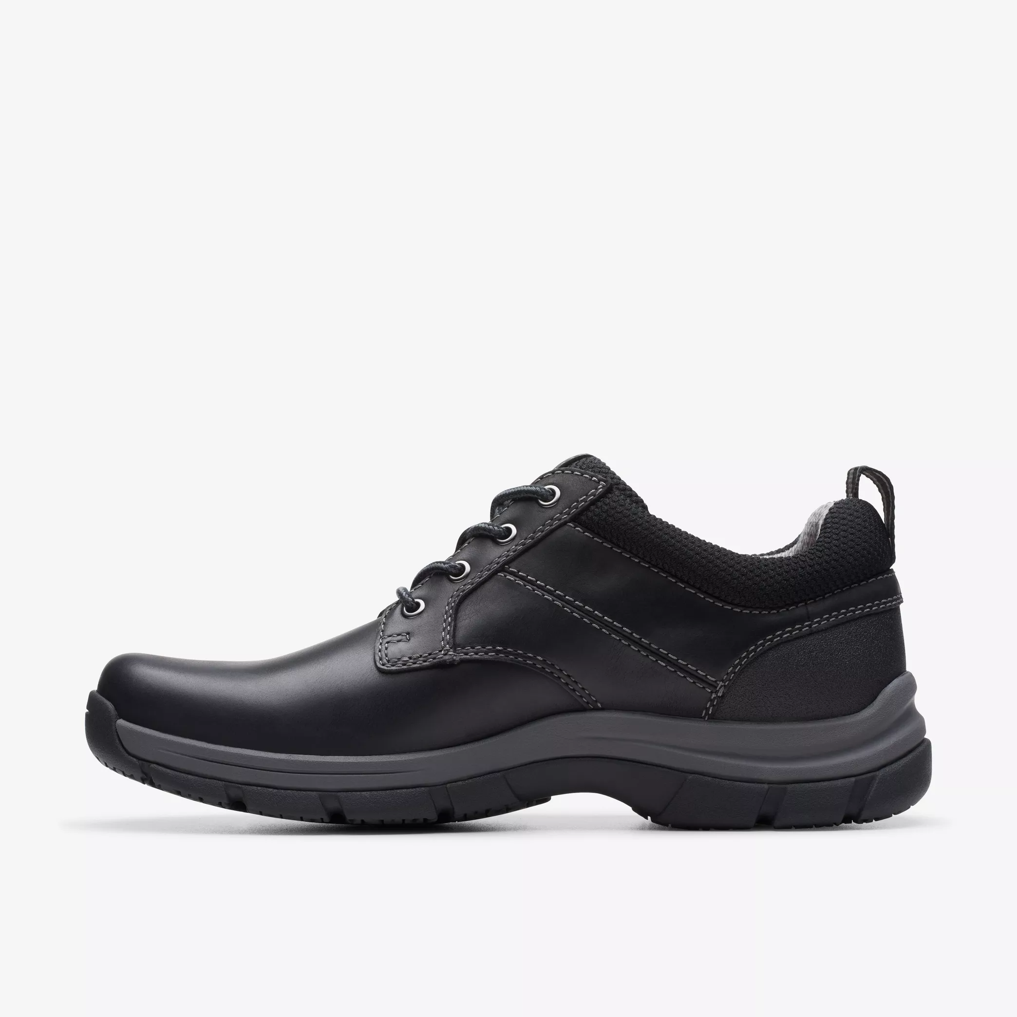 Clarks Walpath Low Men’s Black Leather Casual Shoes