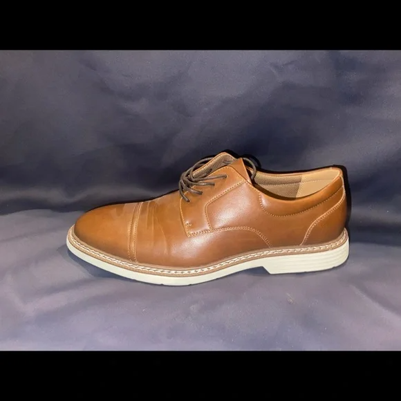 Men's Brown Leather Dress Shoes – Classic Oxford Style by Clarks