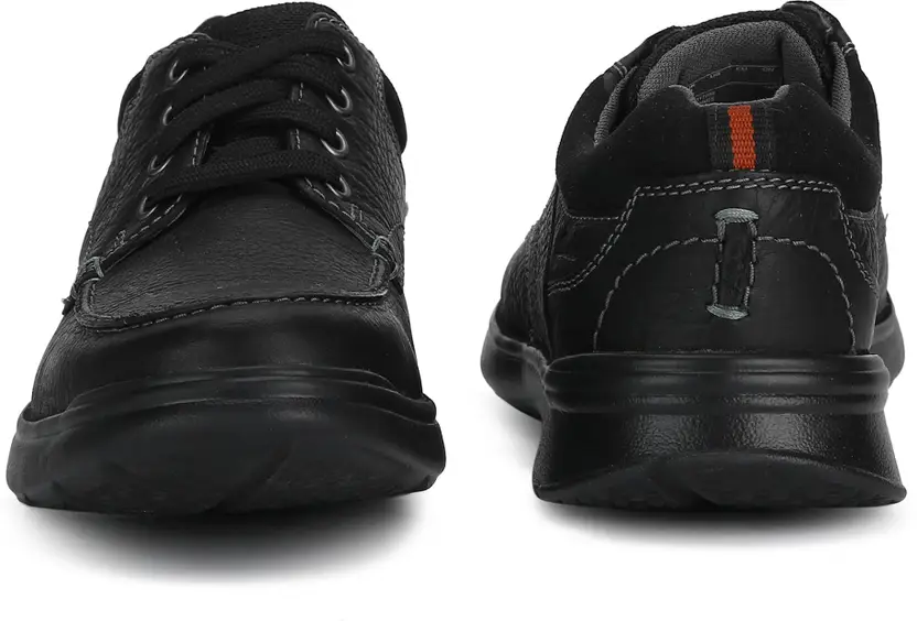 Clarks Cotrell Edge Men’s Black Oily Leather Boots – Casual Ankle Boots with Cushion Comfort and Durable Style