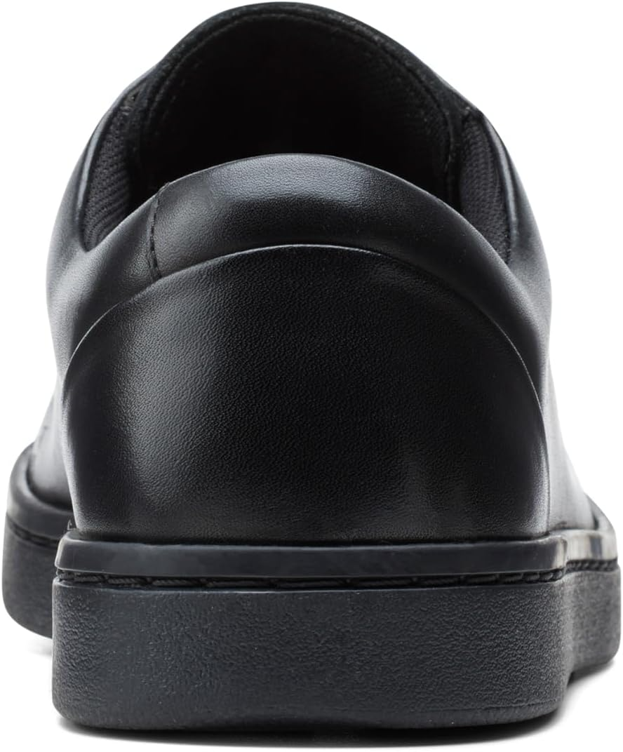 Clarks Men's Kitna Lo Casual Leather Sneakers – Lightweight & Comfortable Everyday Shoe