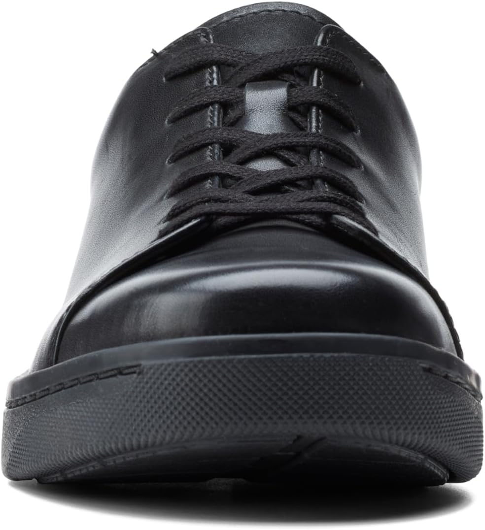 Clarks Men's Kitna Lo Casual Leather Sneakers – Lightweight & Comfortable Everyday Shoe