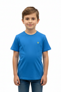 Kid wearing blue t-shirt